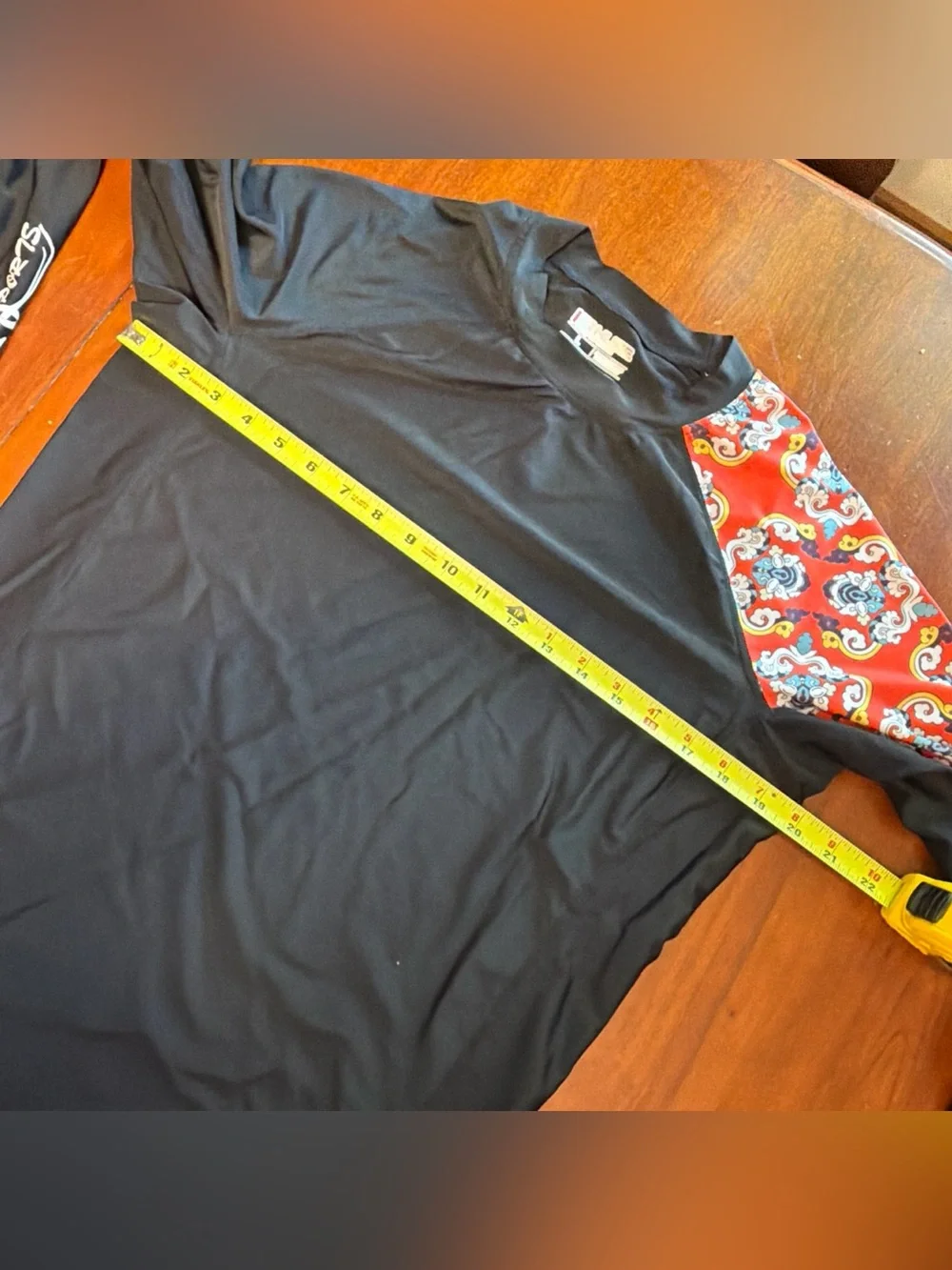 HUGE SPORTS One for All Essential Long Sleeves Rash Guard Champ - Bee together L